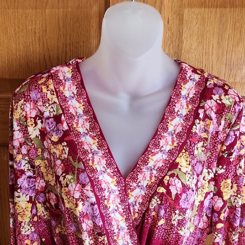 JM Collection Floral Belted Top - Picture 2 of 14